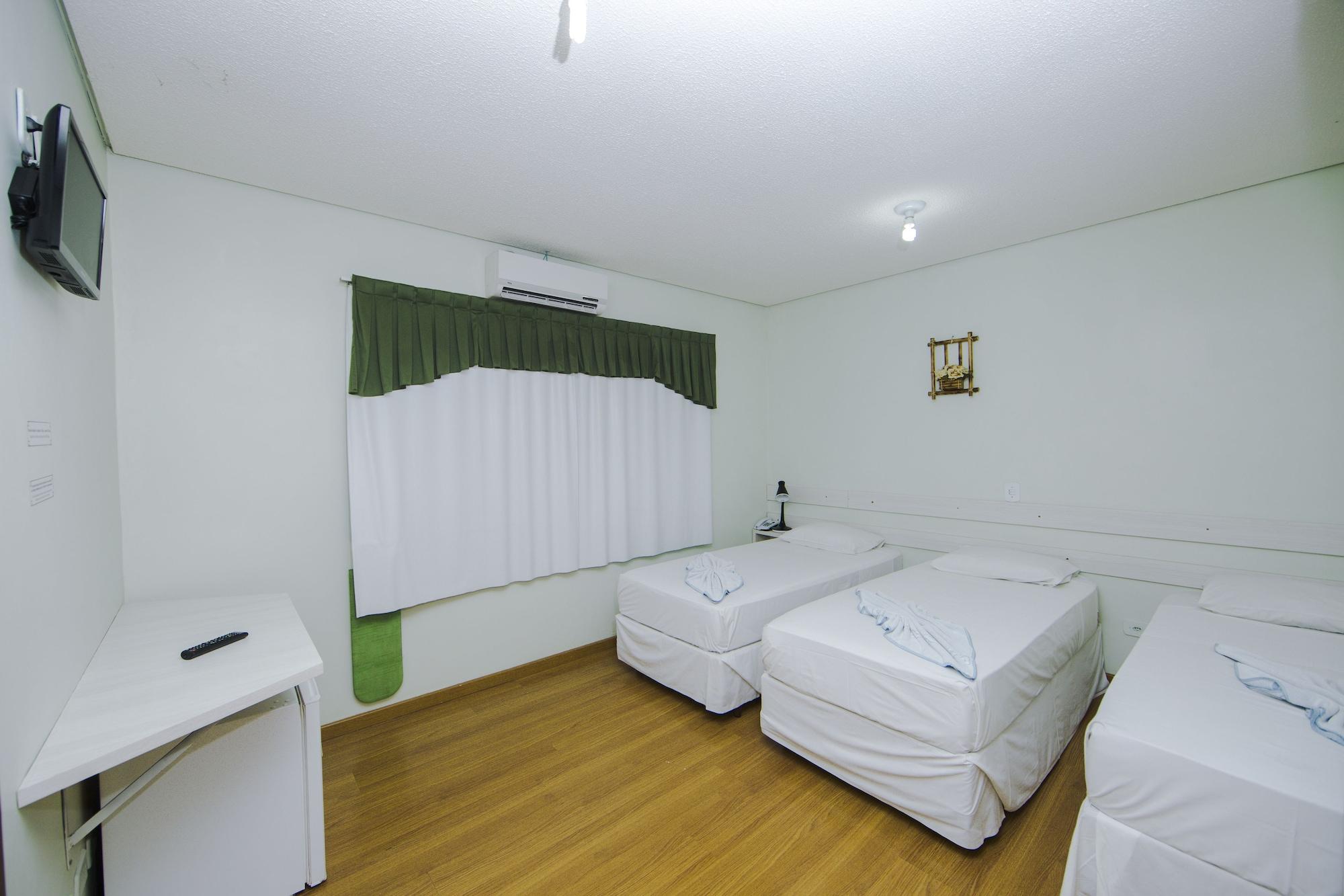 Hotel E Pousada Caroline Foz do Iguacu Bagian luar foto